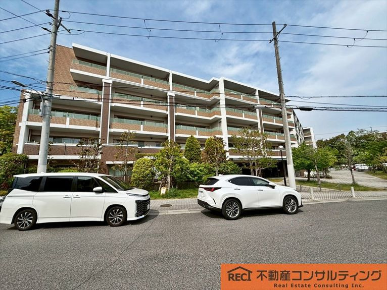 住吉山手コモンズC棟の外観