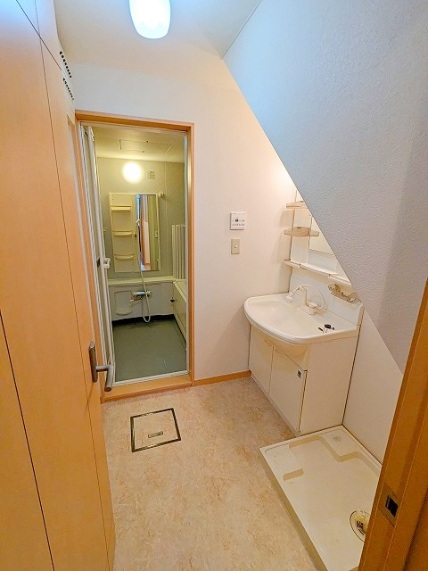 仲六郷3丁目戸建ての洗面所