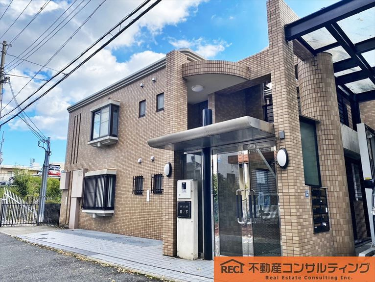 サンビルダー城の下の外観