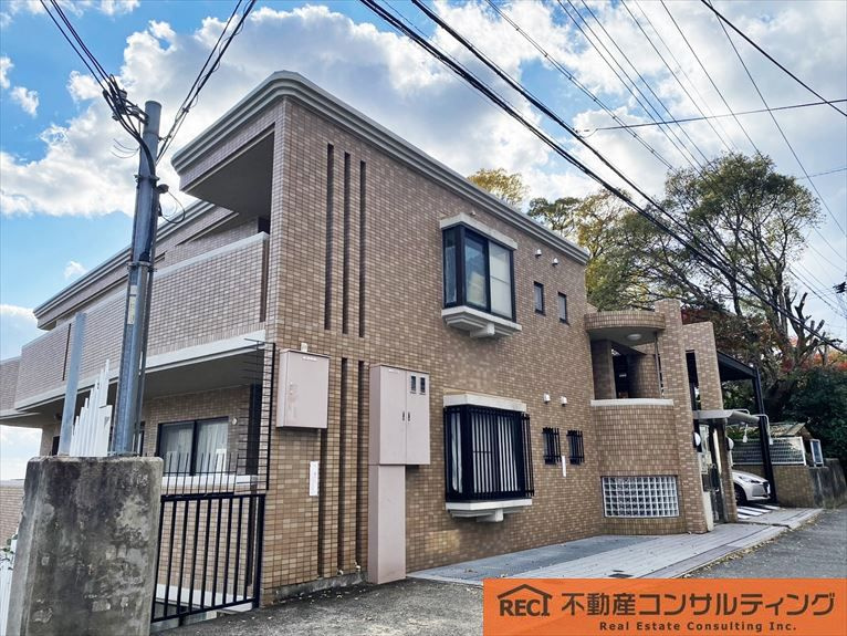 サンビルダー城の下の外観