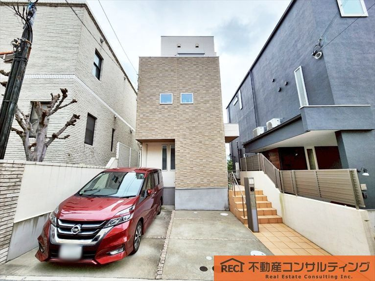 神戸市灘区鶴甲2丁目　中古戸建の外観