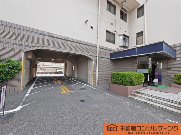 オリーブハイツ西宮の駐車場|2WAYアクセス可能