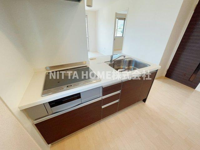 サニーヒル幸　１号館のキッチン|ＩＨ完備です♪