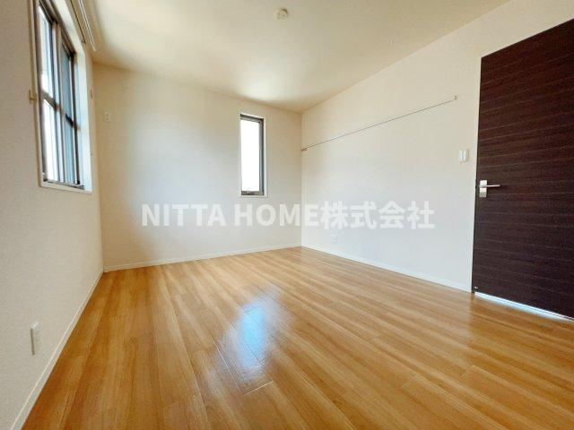 サニーヒル幸　１号館の内装|温かみのあるお部屋ですよ◆