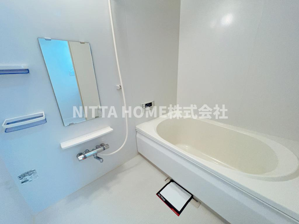 サニーヒル幸　１号館の浴室|キレイなバスルームで疲れもなくなりますね☆