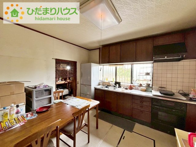 那珂市後台　中古戸建　店舗付き住宅のキッチン|居住用のキッチンです。
