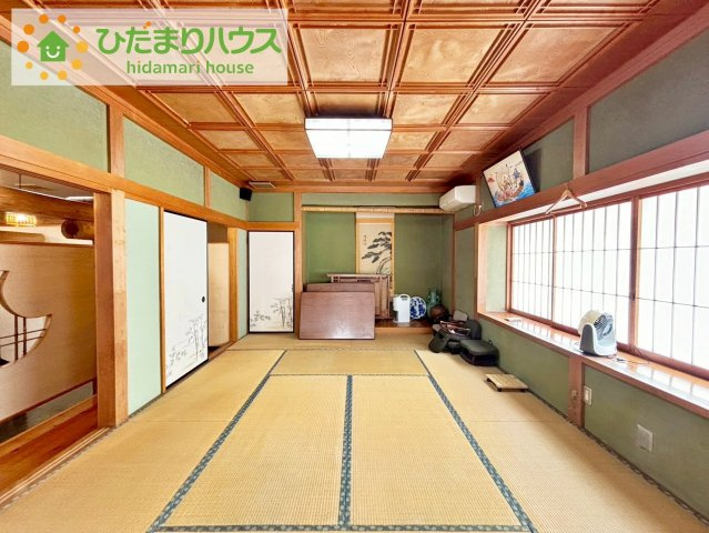 那珂市後台　中古戸建　店舗付き住宅の和室|二部屋繋げれば１６帖のご宴会場にもなります！
