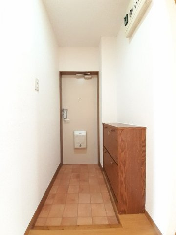 クローバーヒルズＡの玄関