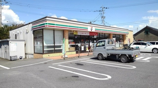 ヴィオラガーデンの周辺|セブンイレブンみやき町役場前店まで1510m