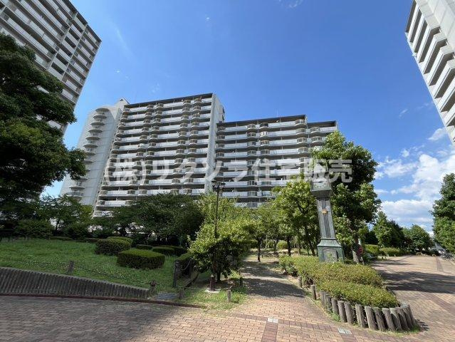 メイプルパークスクエア西弐番街の外観|新しい生活にいかがでしょうか？外観はお住まいの顔になります。こだわりたいポイントですね。水回りリフォームやリノベーションも承ってます。
■現地見学・資金計画相談・住宅ローン相談もお問合せ受付中■