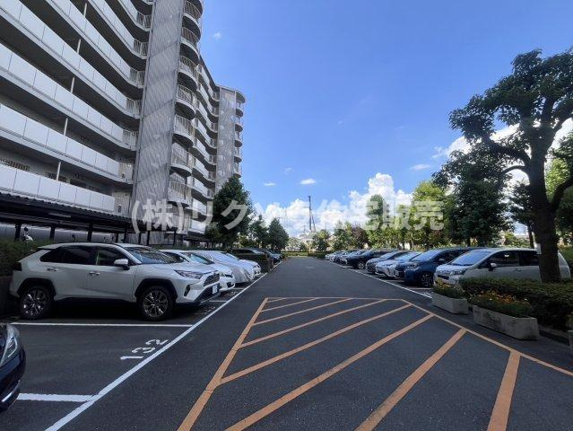 メイプルパークスクエア西弐番街の駐車場|■物件内覧・資金計画相談・住宅ローン相談、リフォーム相談、お問合せ受付中■
※当日・翌日のご内覧、ご相談はお電話でのお問合せがスムーズです！