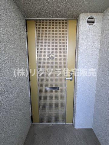 メイプルパークスクエア西弐番街の玄関|■物件内覧・資金計画相談・住宅ローン相談、リフォーム相談、お問合せ受付中■
※当日・翌日のご内覧、ご相談はお電話でのお問合せがスムーズです！