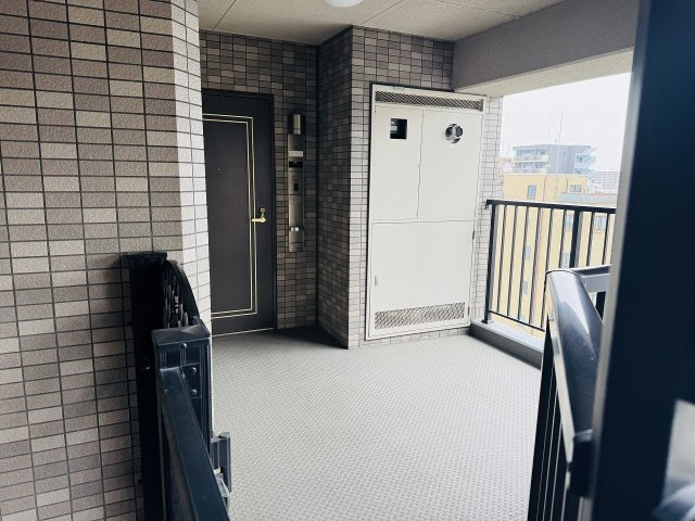 リッツタワー八王子の玄関|～独立性の高い玄関ポーチ～