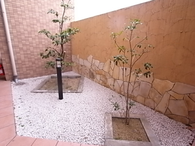 リュイール桃山台のエントランス