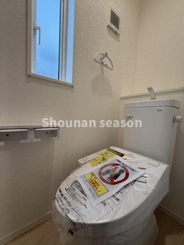 【トイレ】 | ペーパー代も節約できる温水洗浄便座です◎