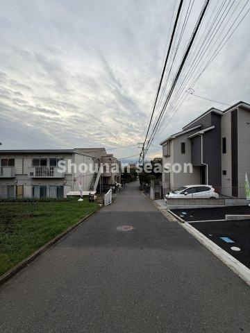 【前面道路含む現地写真】 | ユーコープ ミアクチーナ上今泉店まで徒歩５分とお買い物にも便利◎