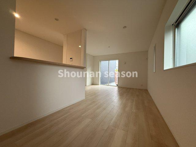 【居間・リビング】 | 食器の配膳や片付けも楽々なカウンターキッチンの間取りプラン☆