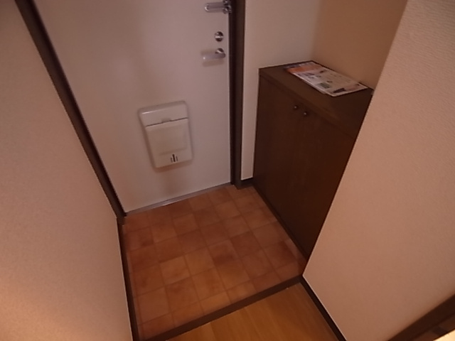 神戸市北区谷上西町の賃貸マンションの玄関|シューズボックス付き