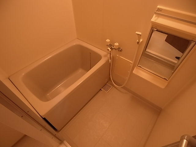 神戸市北区谷上西町の賃貸マンションの浴室