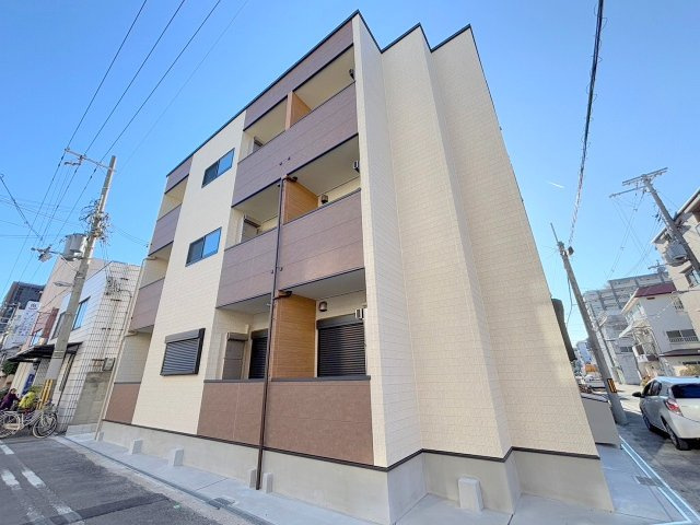 クラウドパレス上新庄の外観