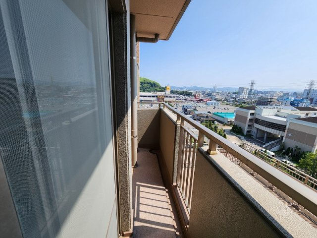 マルベリー小牧山南のバルコニー|東側のバルコニーになります