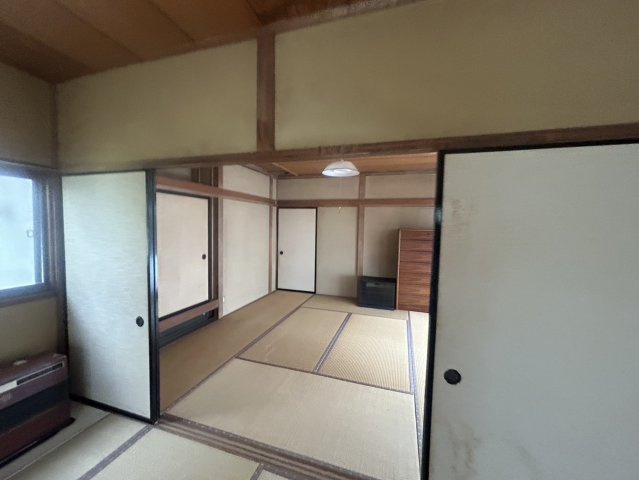 高崎市石原町1086-19の和室