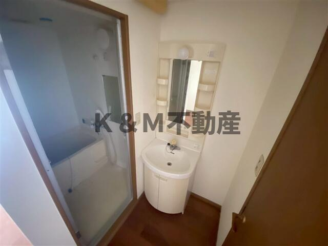 パークサイド明原の洗面所|忙しい朝には欠かせない洗面所です