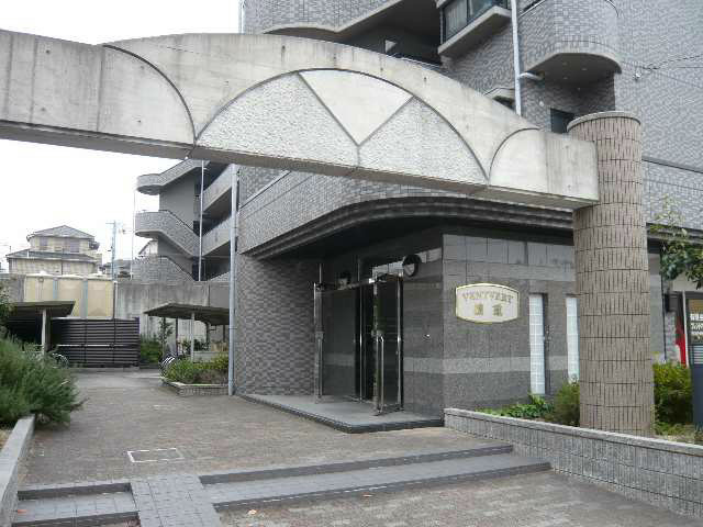 ヴァンベール徳重のエントランス