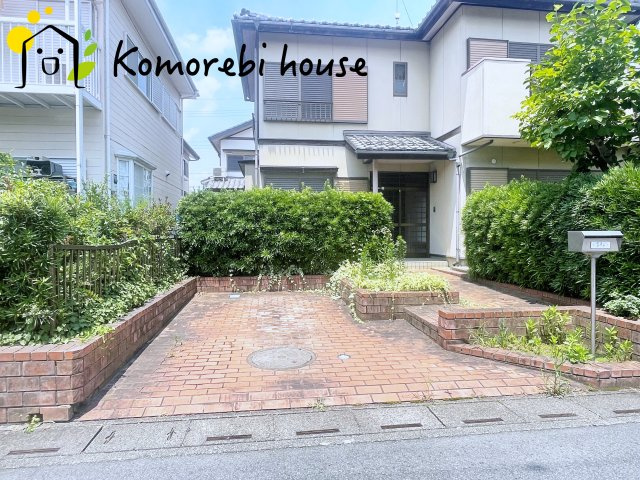 比企郡川島町八幡1丁目　中古一戸建ての駐車場|駐車場があります