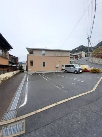 カーサ　アリスの駐車場