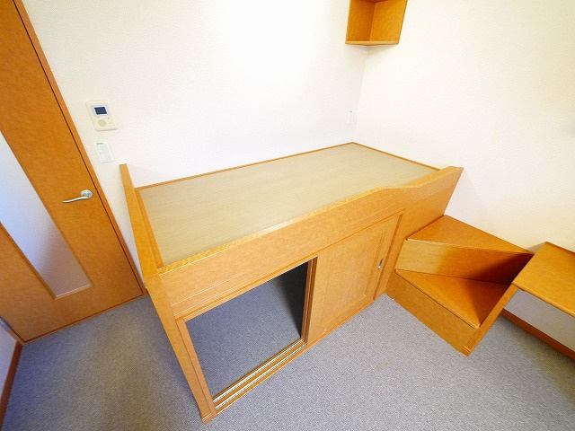 レオパレスバンビーノのその他|ベッドがあります