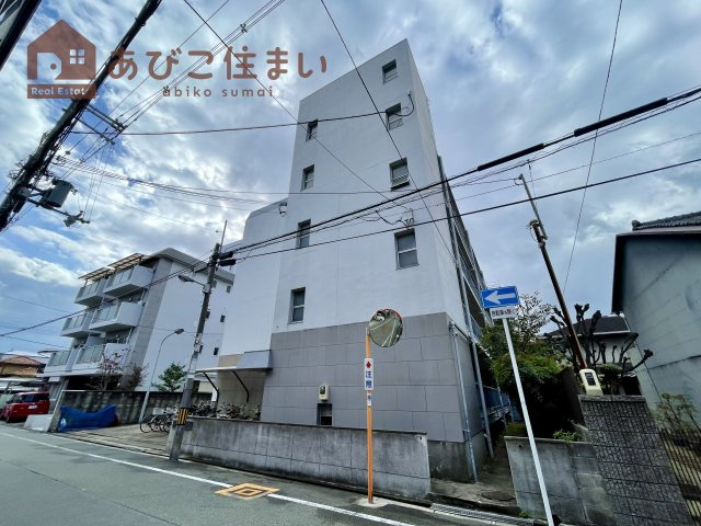 万代ミユキマンションの外観