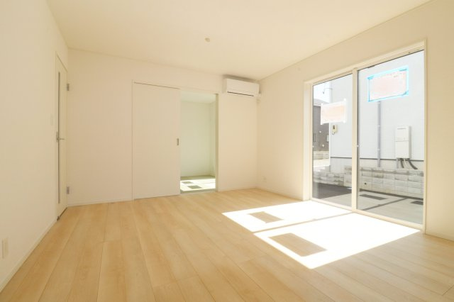 本宮市青田字中森　　　7号棟　　　五百川小学校、本宮第２中学区の居間・リビング