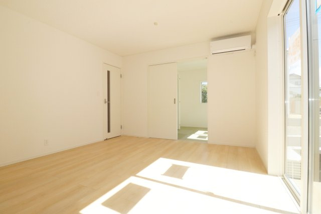 本宮市青田字中森　　　7号棟　　　五百川小学校、本宮第２中学区の居間・リビング