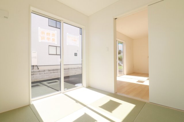 本宮市青田字中森　　　7号棟　　　五百川小学校、本宮第２中学区の和室|リビングに隣接する和室　