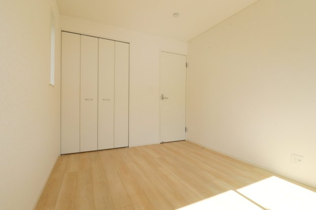 本宮市青田字中森　　　7号棟　　　五百川小学校、本宮第２中学区の洋室