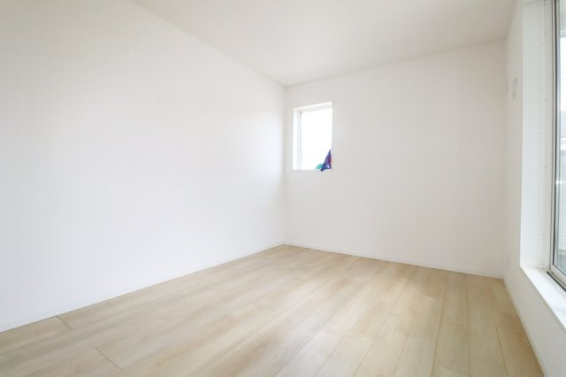 本宮市青田字中森　　　7号棟　　　五百川小学校、本宮第２中学区の洋室