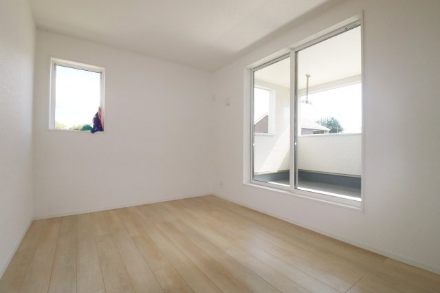 本宮市青田字中森　　　7号棟　　　五百川小学校、本宮第２中学区の洋室