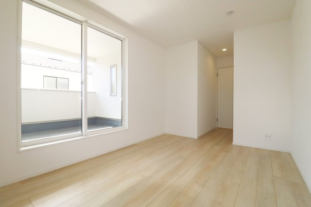 本宮市青田字中森　　　7号棟　　　五百川小学校、本宮第２中学区の洋室