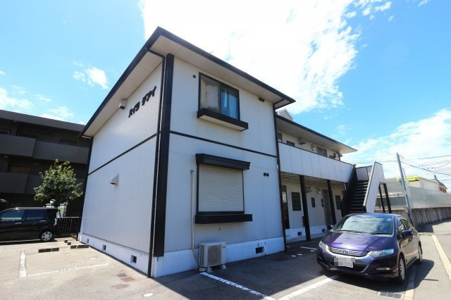 ハイツデアイの外観