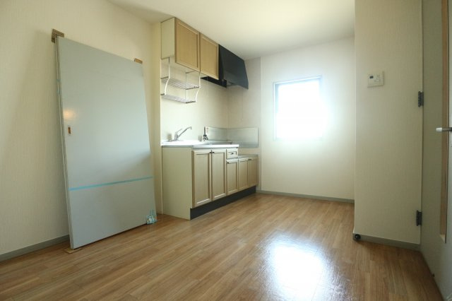 ハイツデアイの居間・リビング