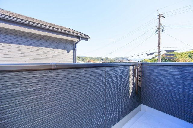 サンコート　嘉麻市鴨生のバルコニー