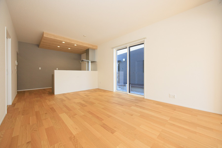 サンコート　嘉麻市鴨生の居間・リビング