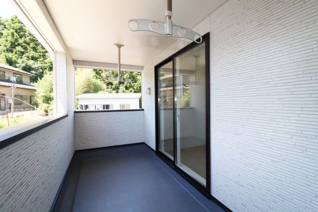 本宮市青田字中森　　　8号棟　　　五百川小学校、本宮第２中学区のバルコニー