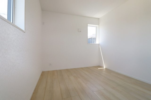 本宮市青田字中森　　　8号棟　　　五百川小学校、本宮第２中学区の洋室