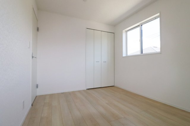 本宮市青田字中森　　　8号棟　　　五百川小学校、本宮第２中学区の洋室