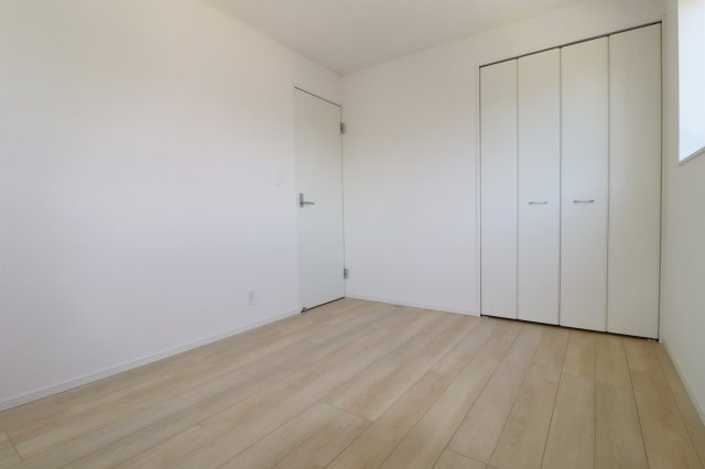 本宮市青田字中森　　　8号棟　　　五百川小学校、本宮第２中学区の洋室