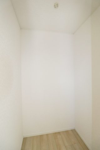 本宮市青田字中森　　　8号棟　　　五百川小学校、本宮第２中学区の収納|ウォークインクローゼット♪