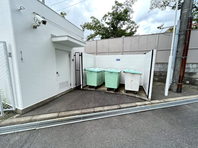 ◆リフォーム済み◆京阪藤森駅徒歩３分◆ペット飼育可◆スーパー徒歩３分◆ルミエール藤ノ森のその他共用部分|ゴミ置き場