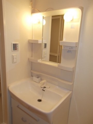 【洗面所】 | パラッツオＦＵＲＵＴＡ | コンパクトで使いやすい洗面所